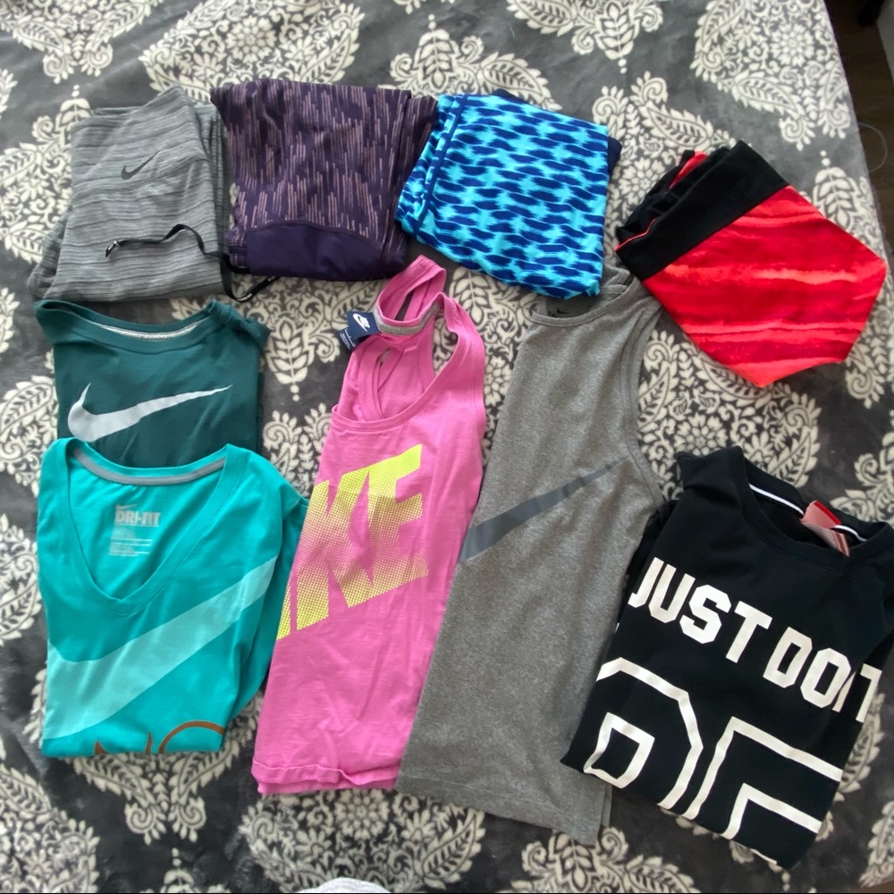 Women's NIKE 9 piece reseller bundle